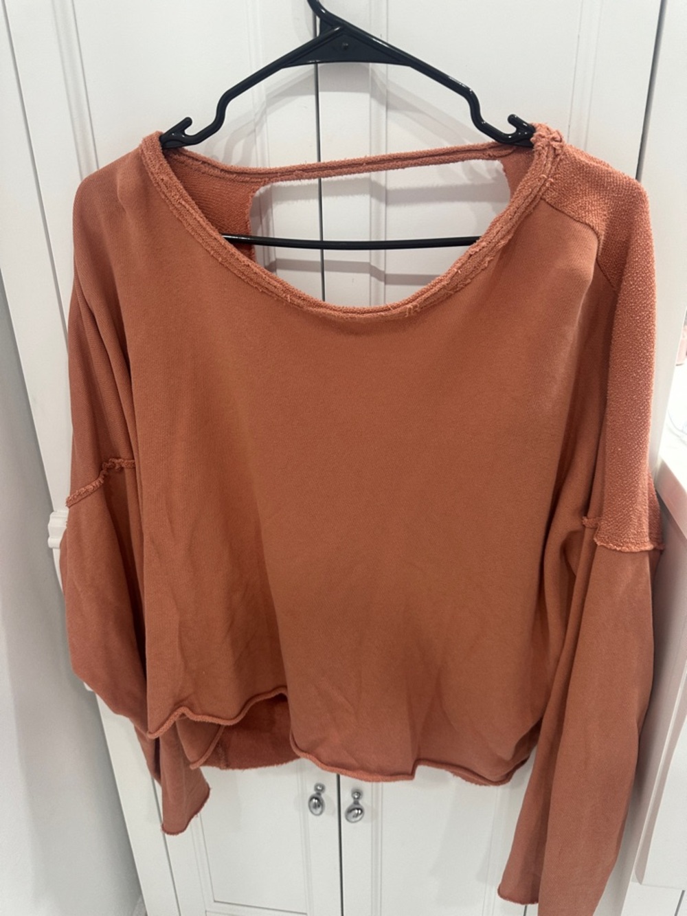 Women's Rust Long-Sleeve Lightweight Pullover Top
